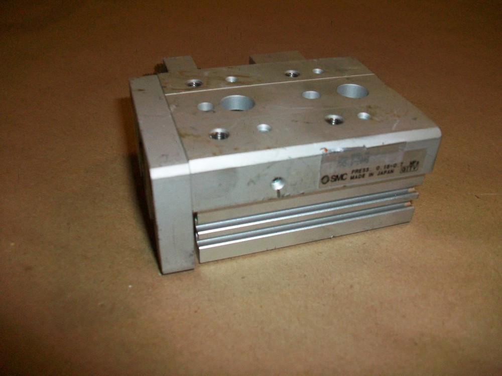 SMC Slide Table MXS16-20AS    USED