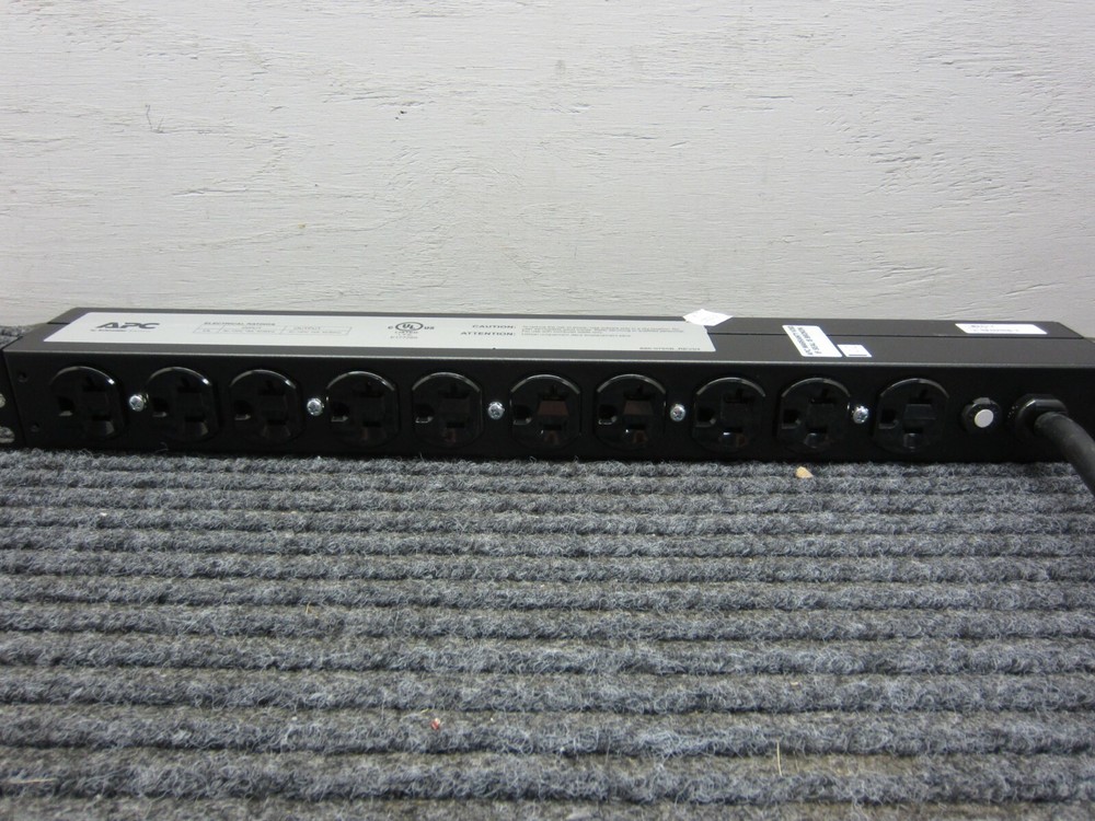 APC AP9564 Basic Rack Mount Power Distribution Unit PDU