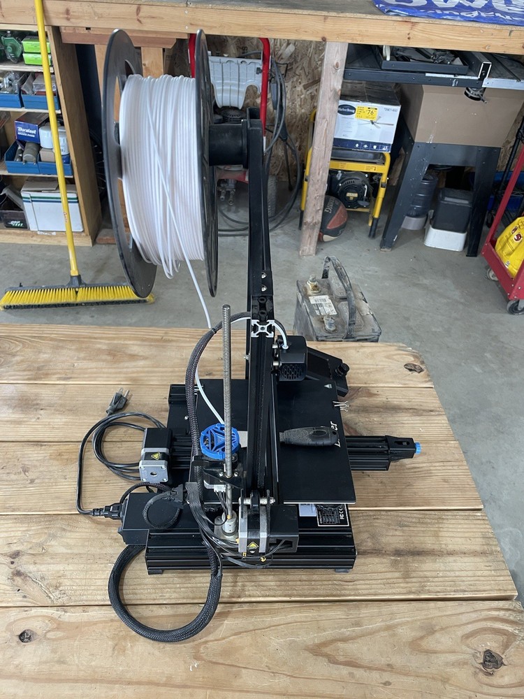 Ender 3 V2 3D Printer