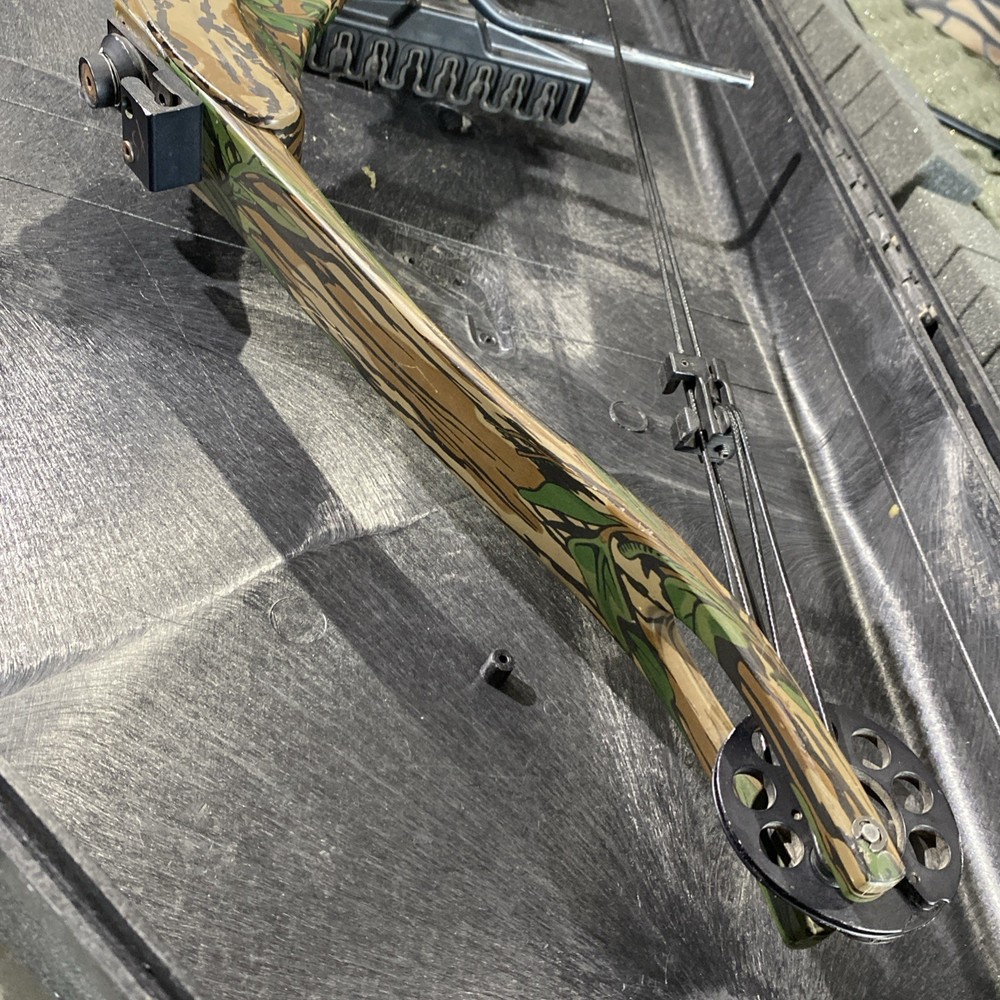 3pc Browning Mirage 3D Bear First Strike w/ Case Compound Bow Archery *NO STRING