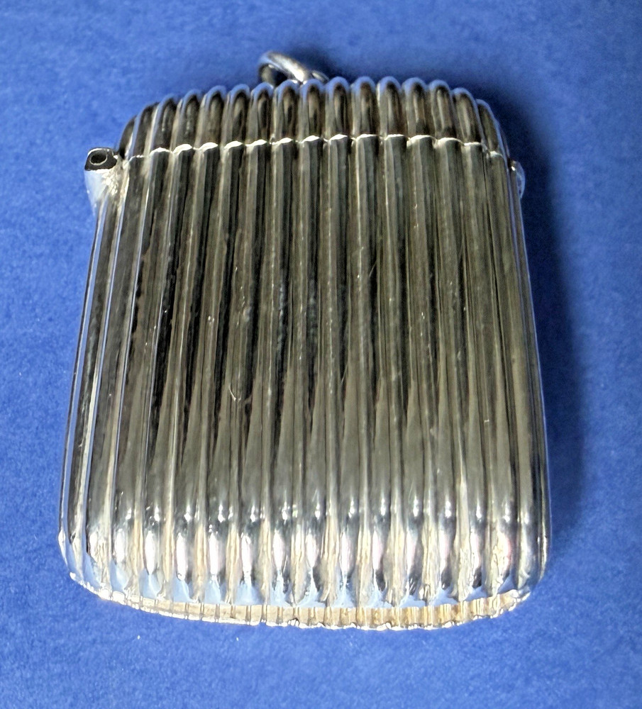 VICTORIAN SOLID SILVER RIBBED DESIGN VESTA CASE B'HAM 1899 BY ROLASON BROTHERS