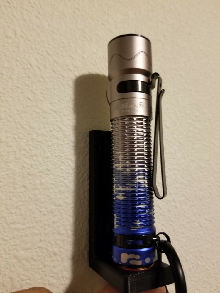 Olight Flashlight Magnetic Charging dock mount , Made in the USA