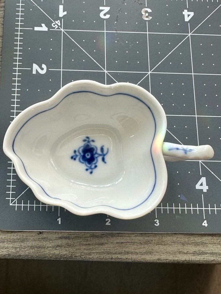 Royal Copenhagen Blue Fluted Plain #148 Mini Leaf Bowl with Handle