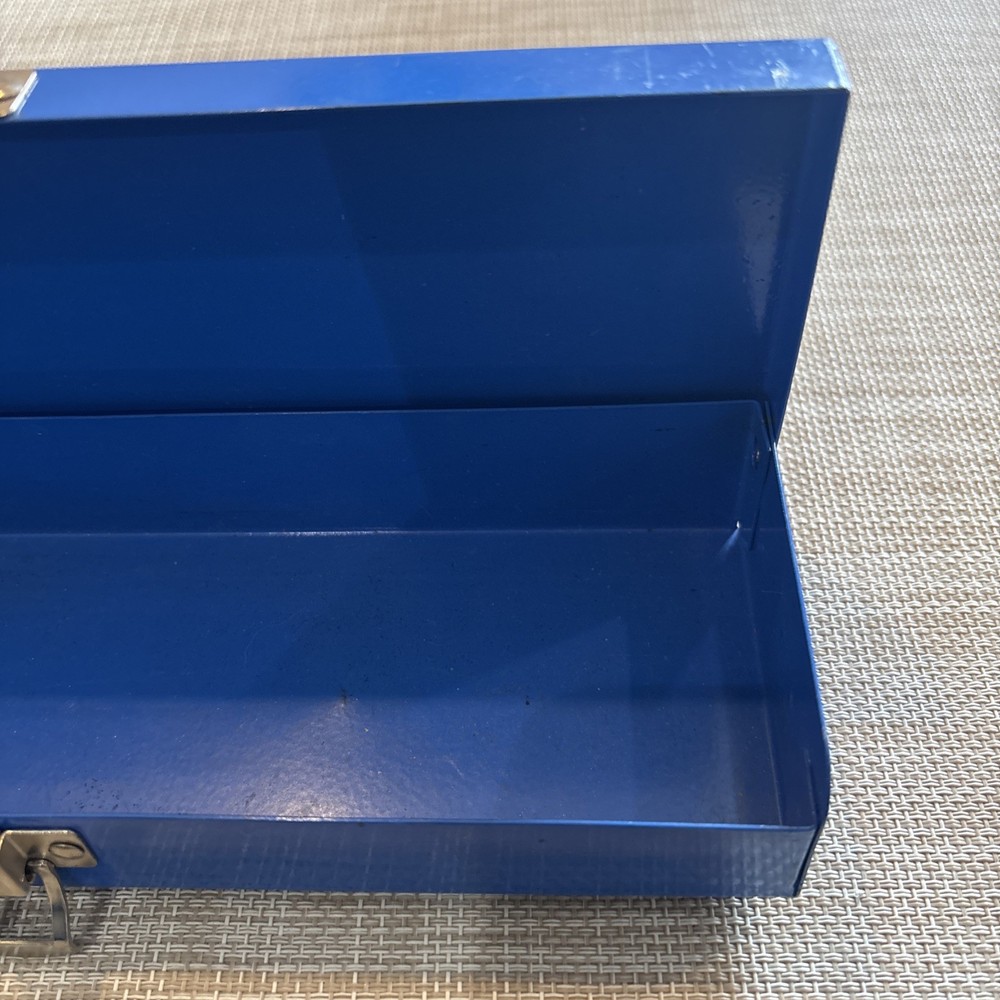 Vintage Small Metal Tool Box 10-⅜” X 3-¼” X 1-½” Unknown Maker