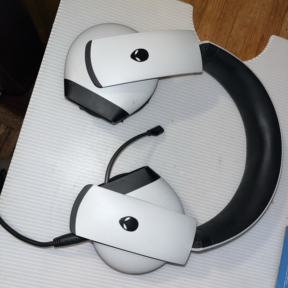 Alienware Wired Gaming Headset Work Good Used Condition
