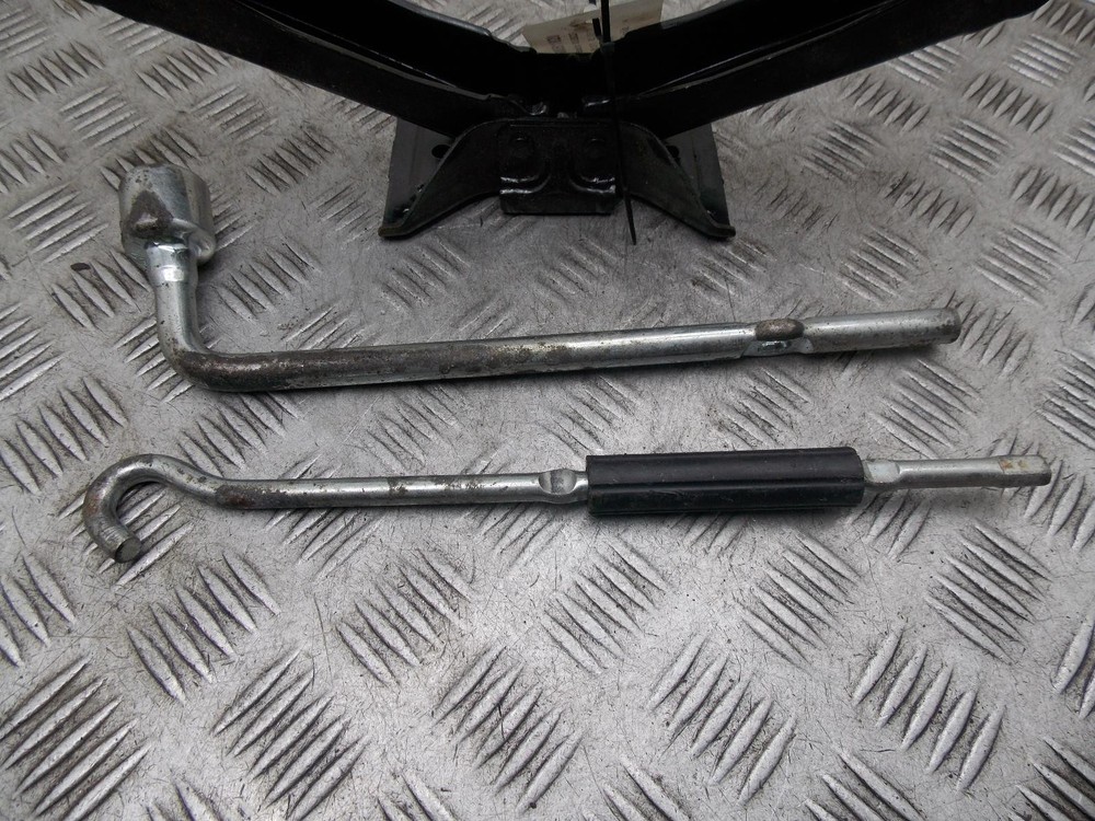 Vauxhall Meriva Jack Tool Kit MK1 2002-2010A