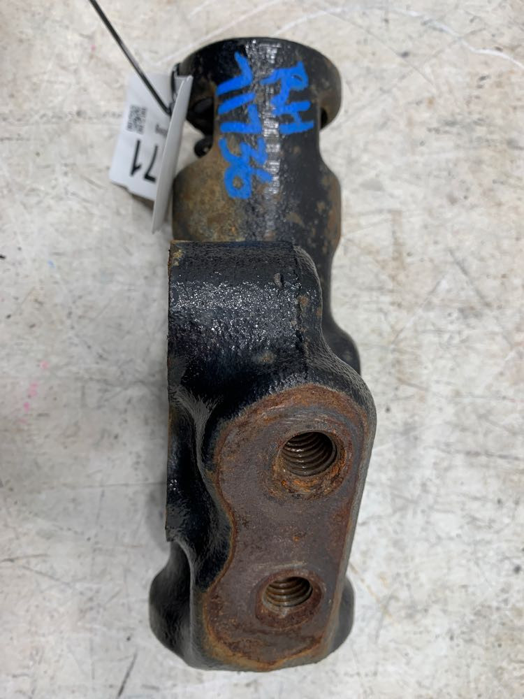 2012 Freightliner Cascadia Tow Hooks & Couplings (731-10171)