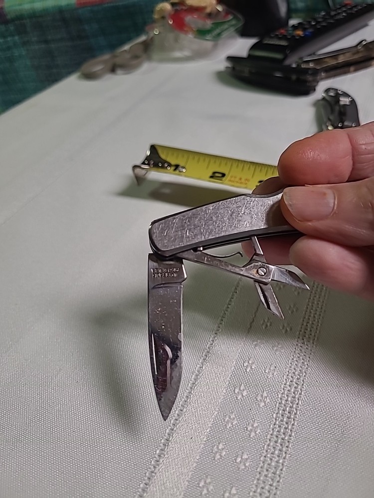 silver eagle knife (BIN B)