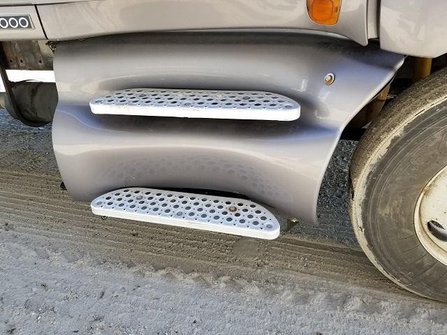 For 2005 KENWORTH T2000 SIDE FAIRING Right ,  IL