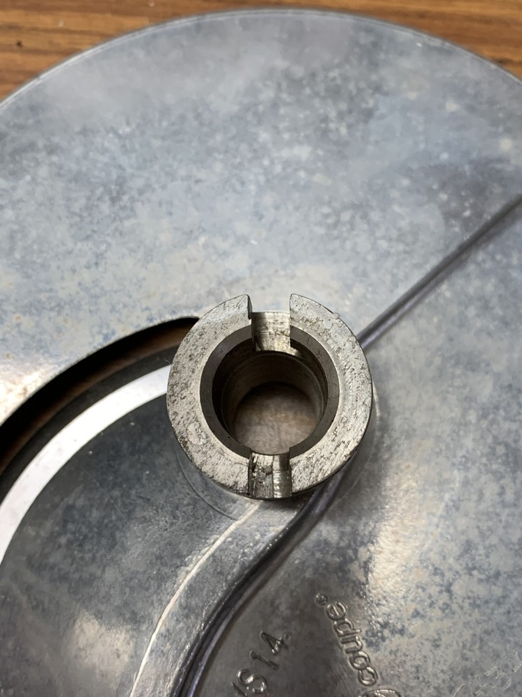 Slicer/food processor replacement/part: robot coupe r2