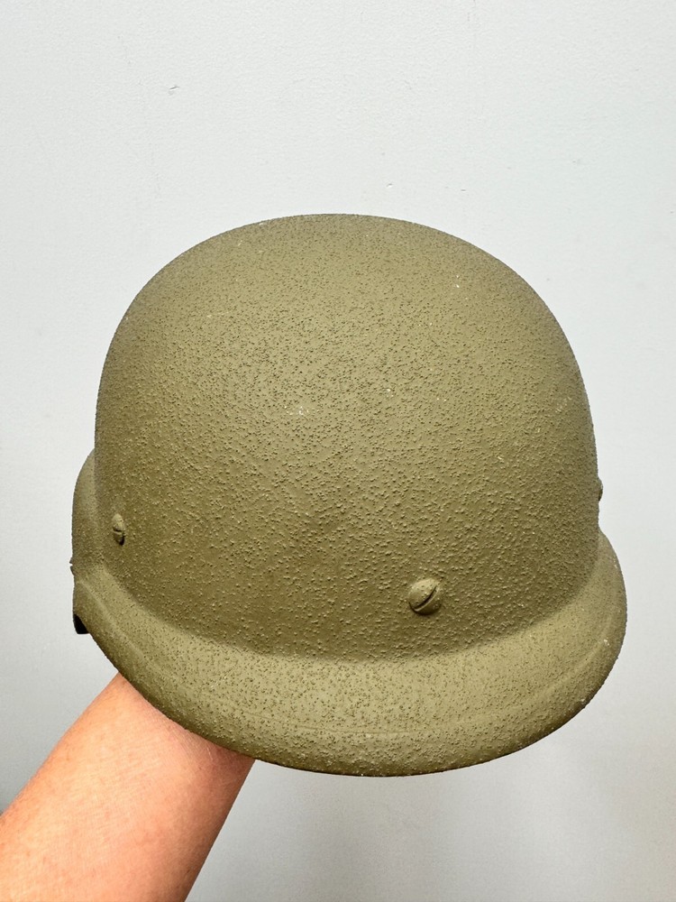 ORIGINAL US ARMY ISSUE PASGT COMBAT HEL MET - LARGE