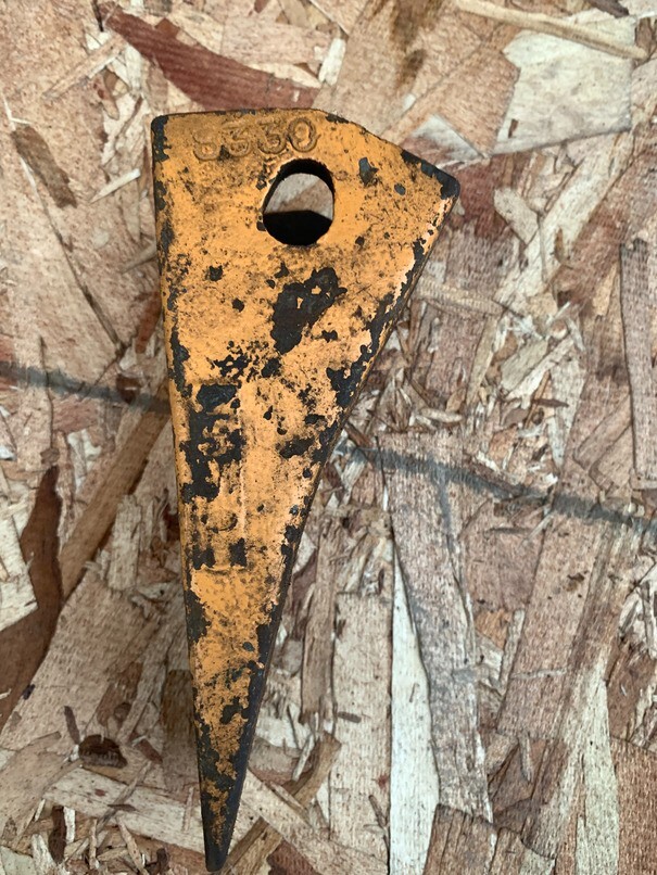 Hensley 8330 Bucket Tooth