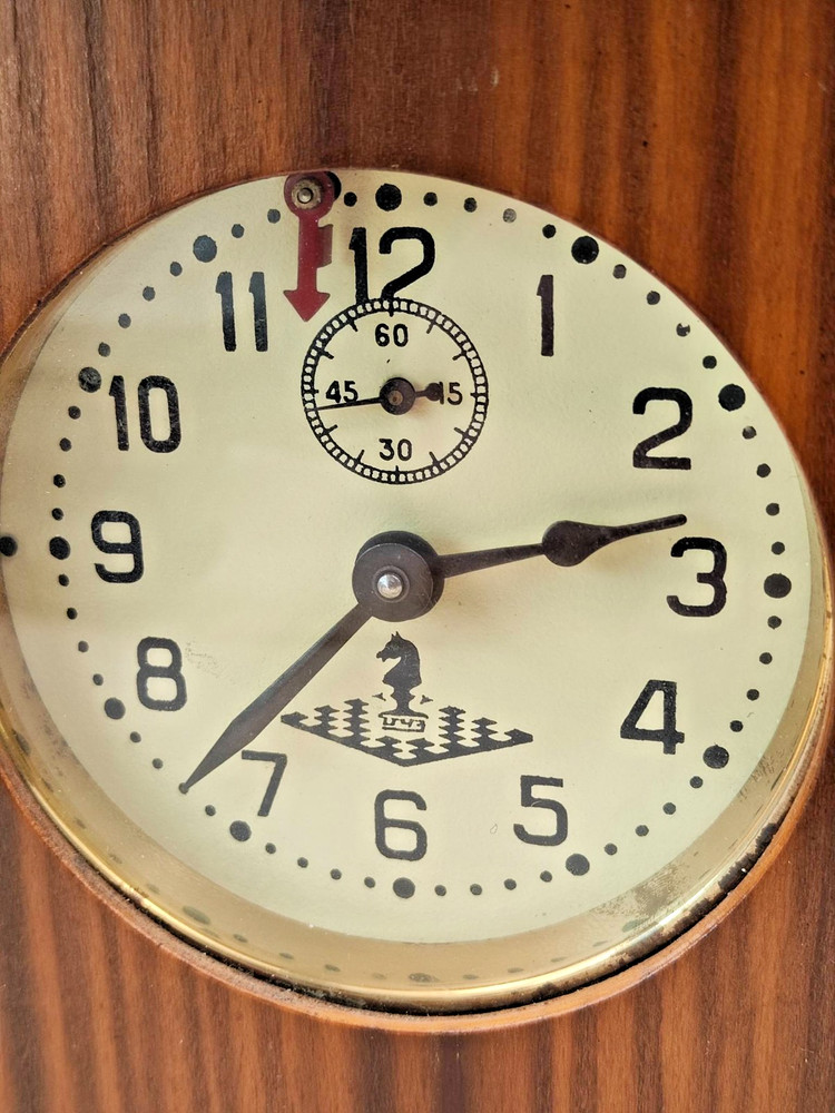 1960s classic professional Soviet chess clock, produced in the mid-20th century