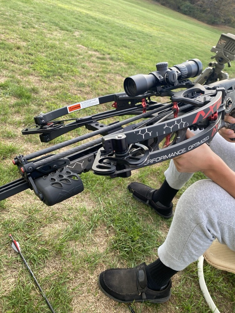 Axe 440 Crossbow