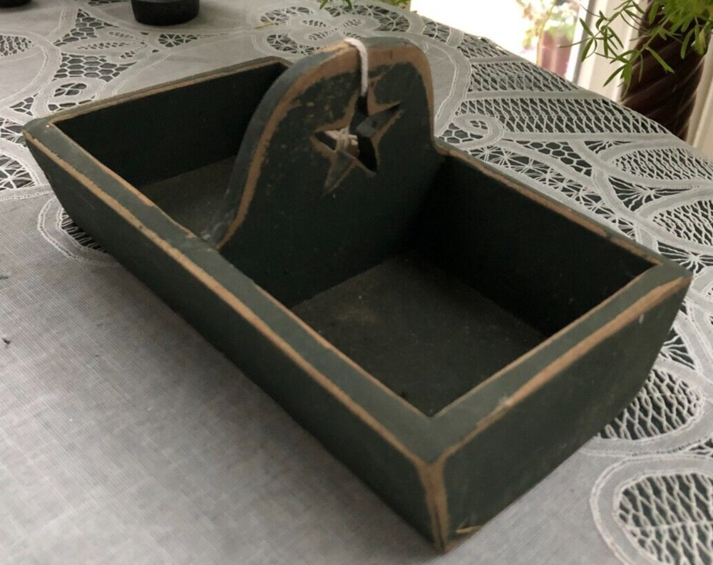 PRIMITIVE HANDCRAFTED WOOD DIVIDED BASKET / TRAY