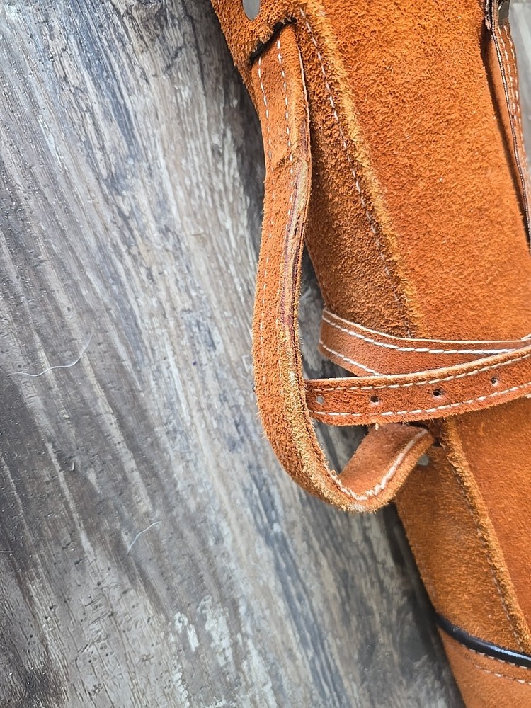 Vintage Leather Adjustable Gun Case With Bear