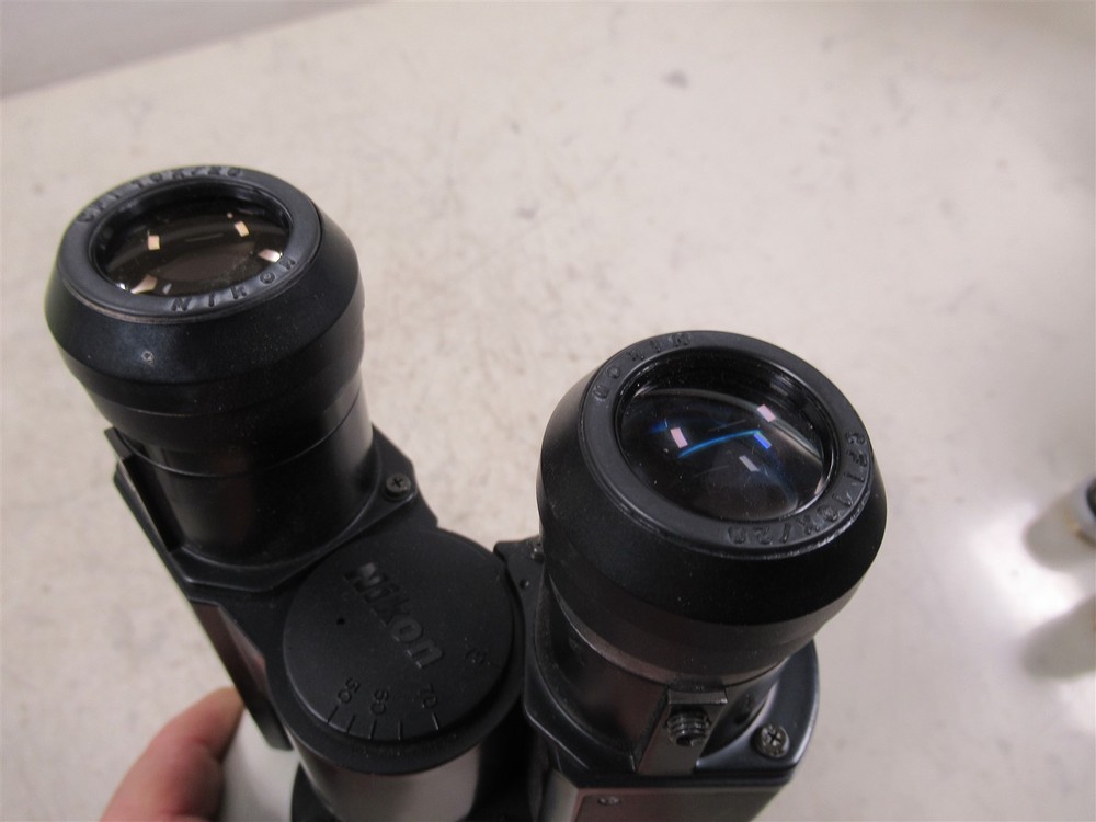 Nikon E2-TB Microscope Binocular Head with 2 Eyepieces for Eclipse E200