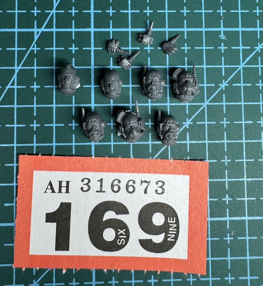 Space Marine Head Helmet Bundle Sergeant Character Heresy 40K Bits Primaris