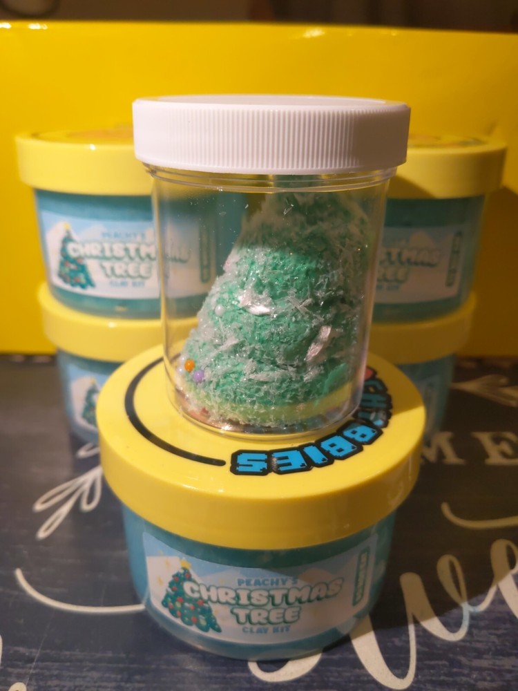 PEACHYBBIES CHRISTMAS TREE CLAY KIT  RARE LIMITED ON HAND 💎💎💎