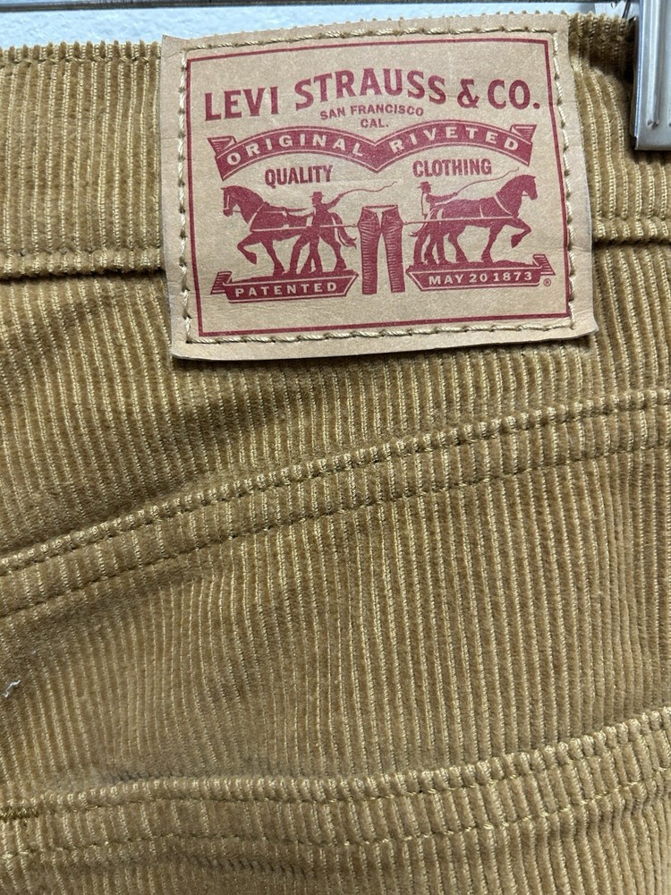 Levi’s Courtesy Khaki Pants Size 27