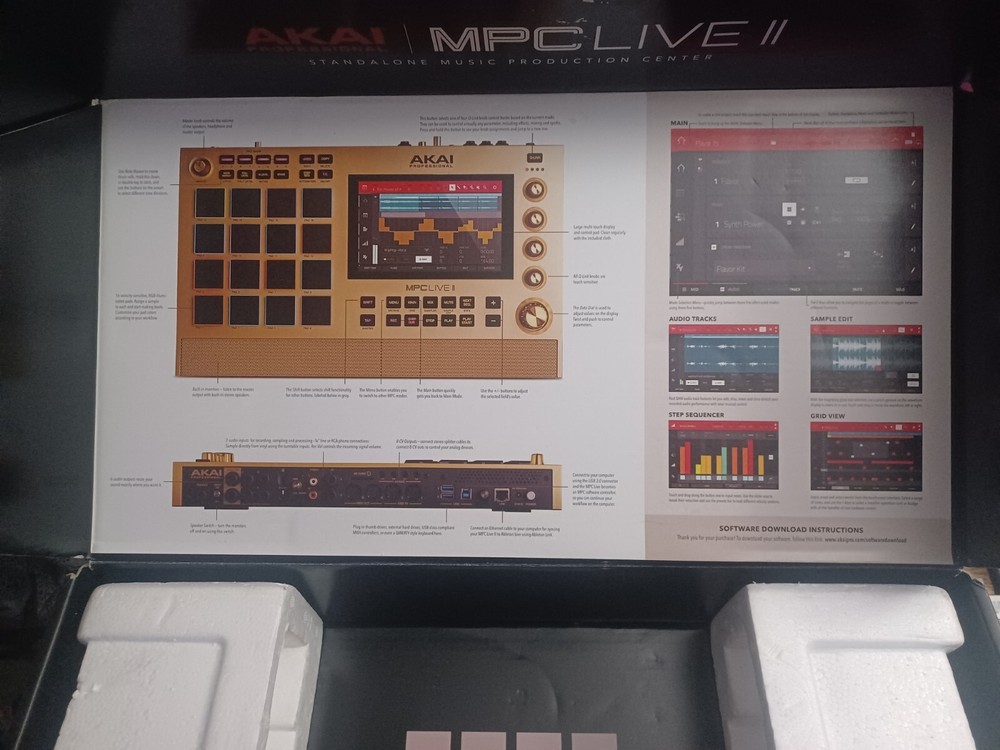 Akai Professional MPC Live Sampler - Gold