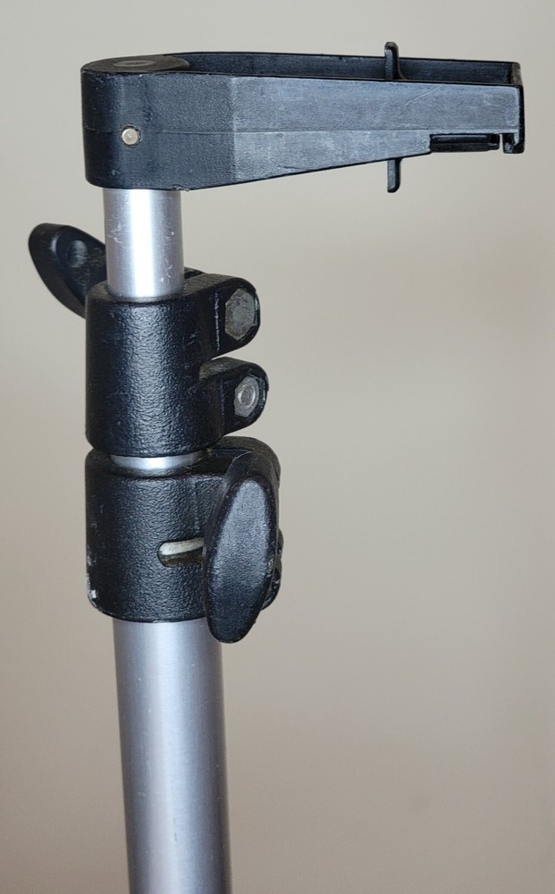Westcott Telescoping Boom Arm with Reflector Holder