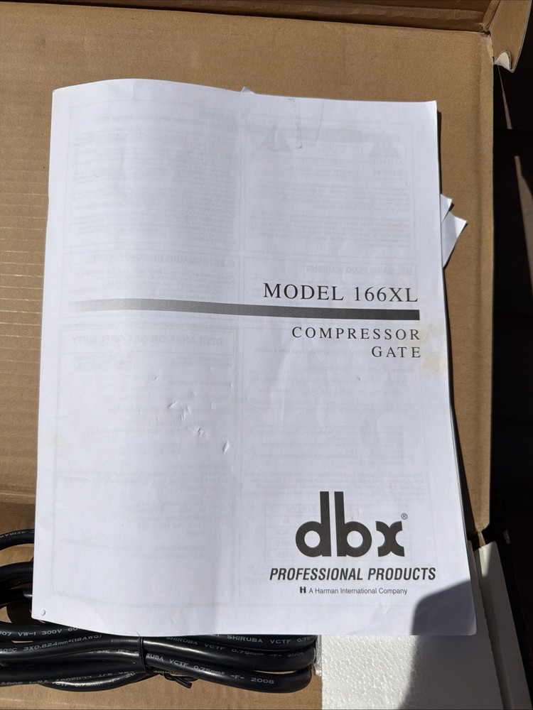 DBX 166XL Compressor Limiter/Gate Effects DSP Processor In Box