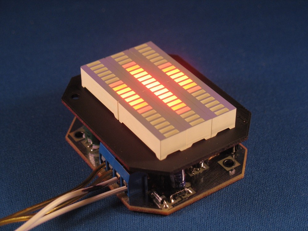 Knight Rider MINI Voicebox Display - KITT LED VU-meter with compact enclosure