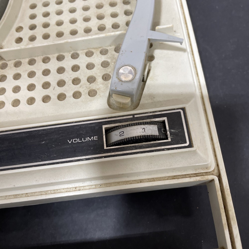 Vintage Panasonic Solid State Phonograph Beige Model SG-334 For Parts