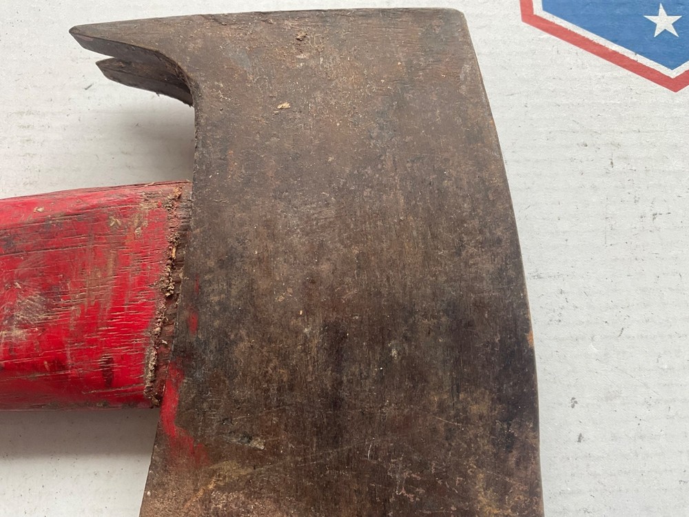 TRUE TEMPER TOMMY AXE with Nail Puller