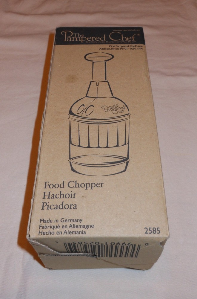 Pampered Chef Push Function Food Chopper 2585 - White w/ Box & Instructs Germany