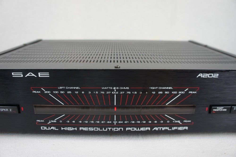 SAE A202 DUAL HIGH RESOLUTION POWER AMPLIFIER