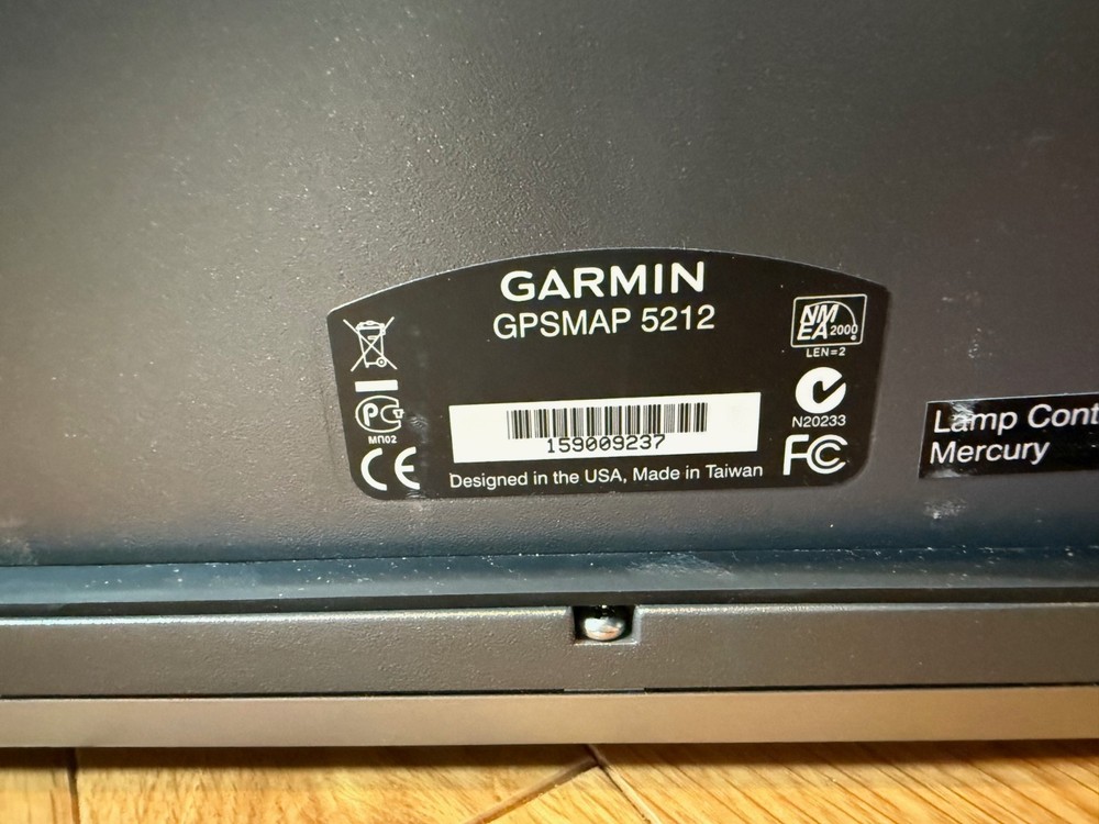 Garmin 5212 Multifunction Display