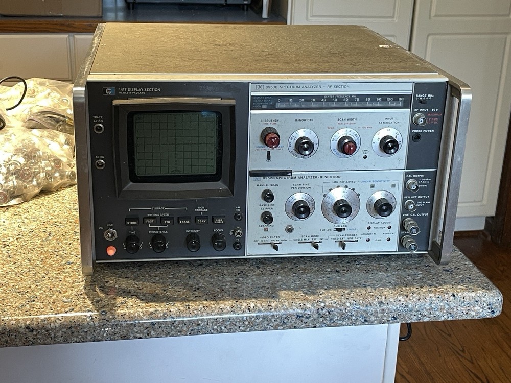 HP 141T with 8553B / 8552B IF sec. Spectrum Analyzer Powers On PLEASE READ