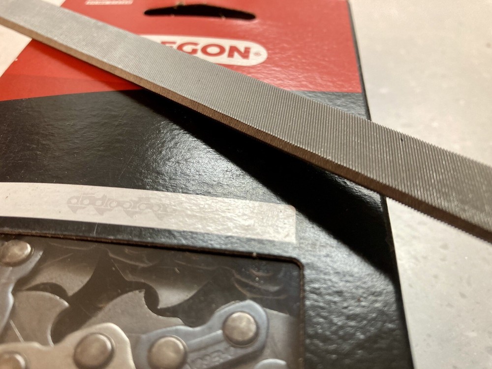 Premium Double Bevel Chisel Bit File - Woody’s Brand