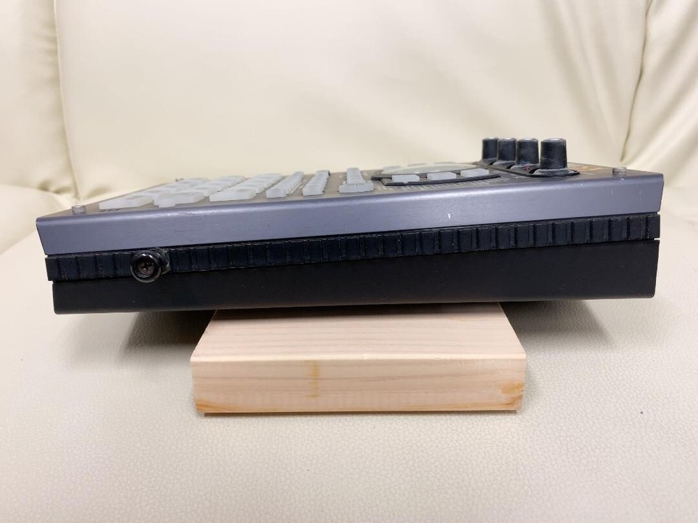 Roland SP-404SX Compact Linear Wave Sampler