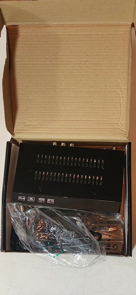 Dvb S2 Digital s2 Set tip box HD w/ multimedia player Open Box