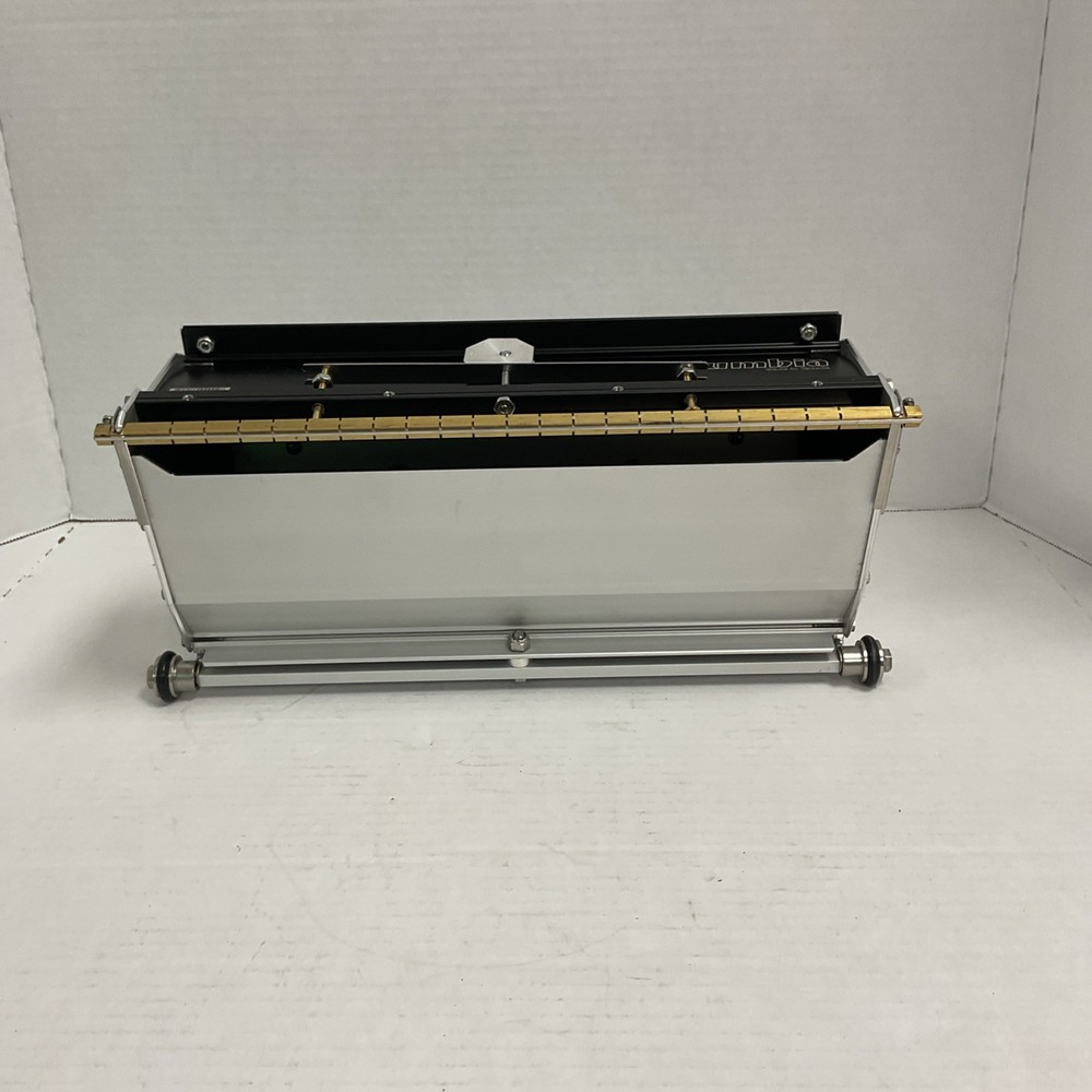 Columbia Flat Box 12"