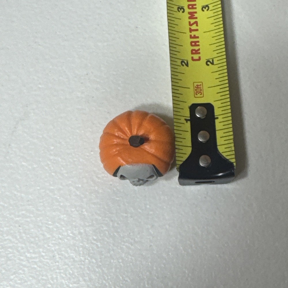 Pumpkin Skull 1 Inch Figure