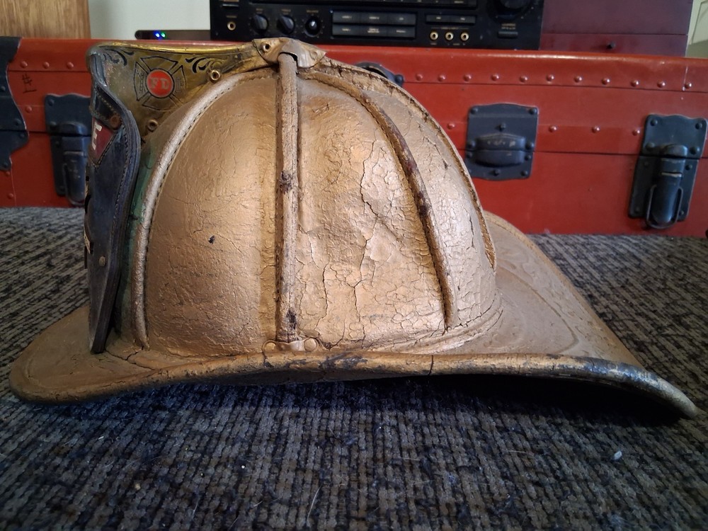 LEATHER FIRE HELMET n5a