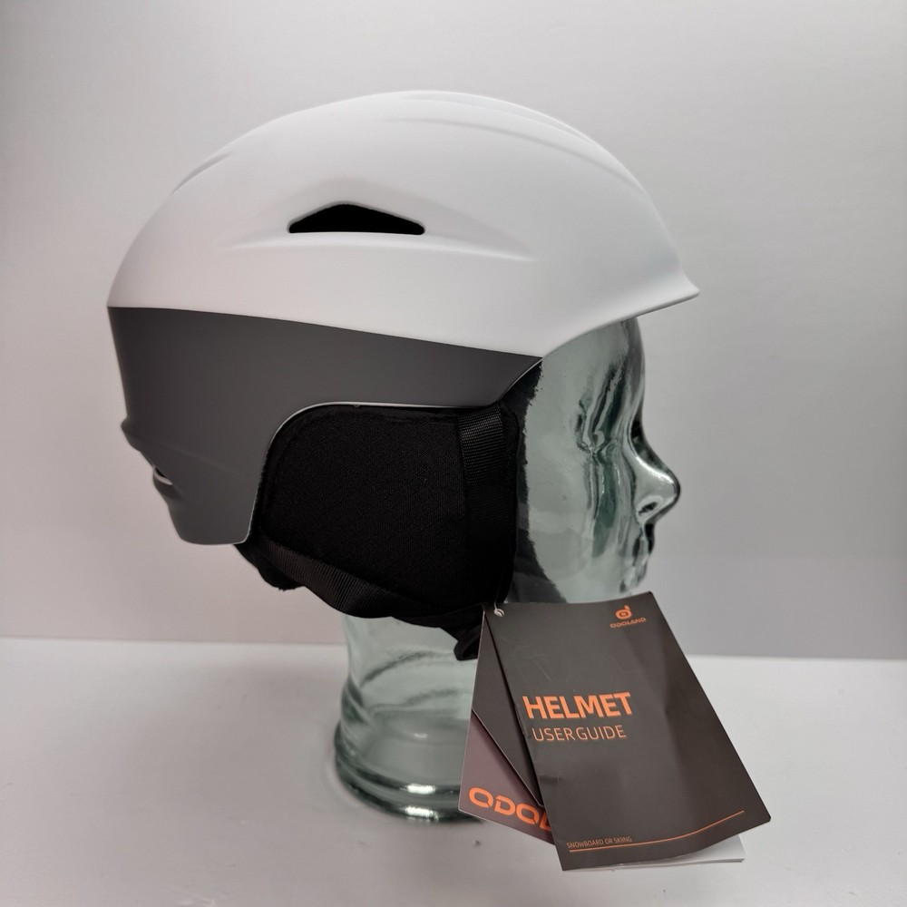 New Odoland Snowboard, Ski, Sled Helmet White Adjustable Size Medium NWT