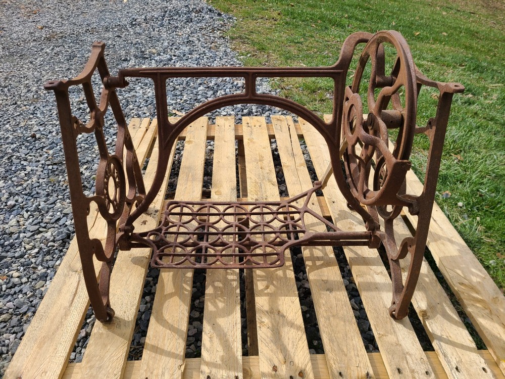 Antique Standard Cast Iron Legs Short Base Treadle Sewing Machine Table Base