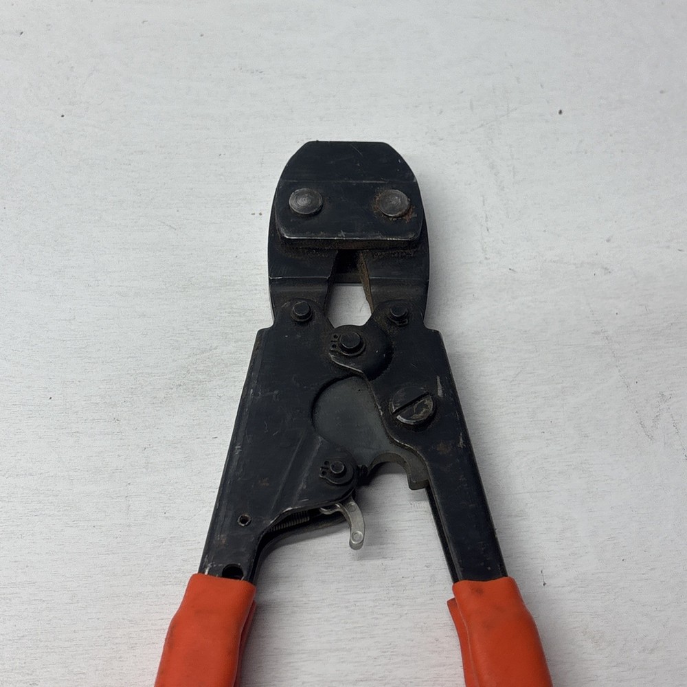 SharkBite 23081 PEX Clamp Pincer Tool