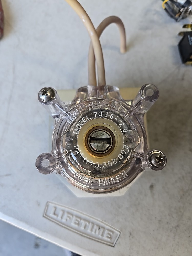 Cole-Parmer Masterflex Pump Head  Model 7016-20 with mount