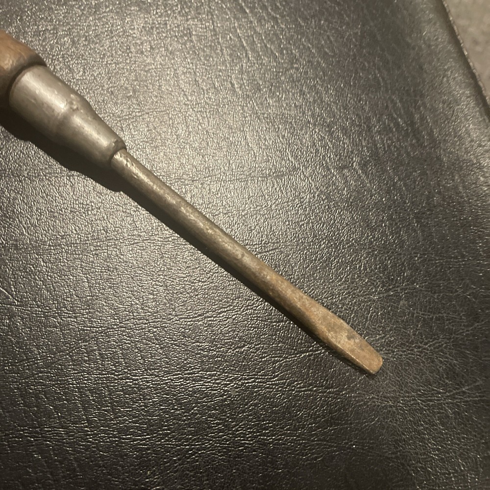 Primitive Screw Driver