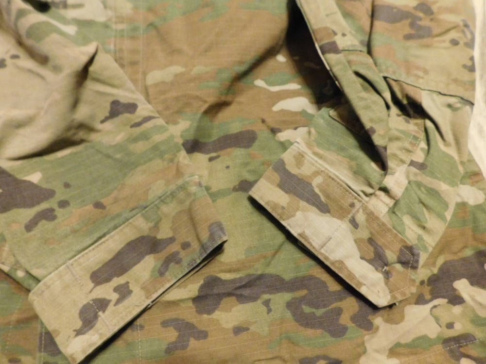 US ARMY OCP COAT SZ MEDIUM - LONG