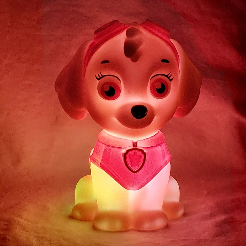2017 Spin Master Paw Patrol SKYE illumi-Mates Colour Changing LED Light