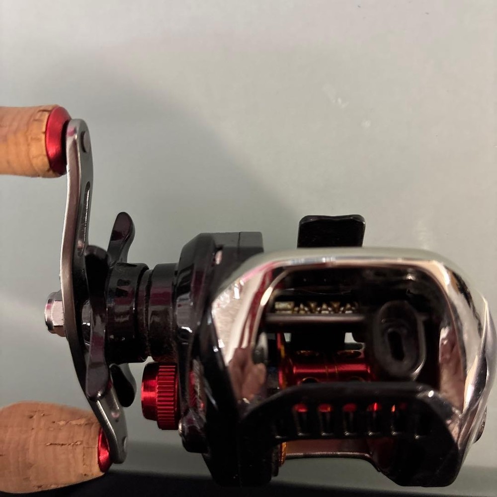 Bait Reel 1001 Black Red Cork Handle