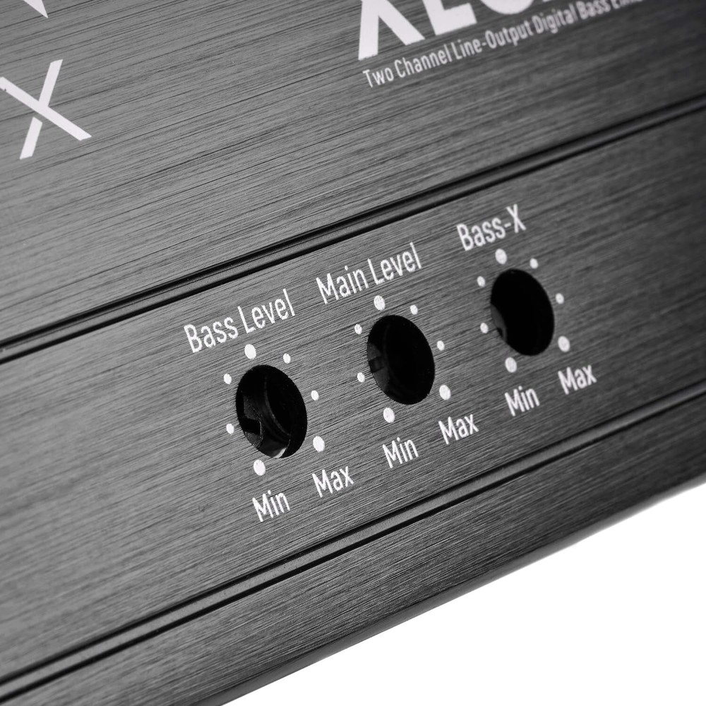 Adaptive 2-Channel Line Out Converter with xBOOST for Enhanced Audio Experience
