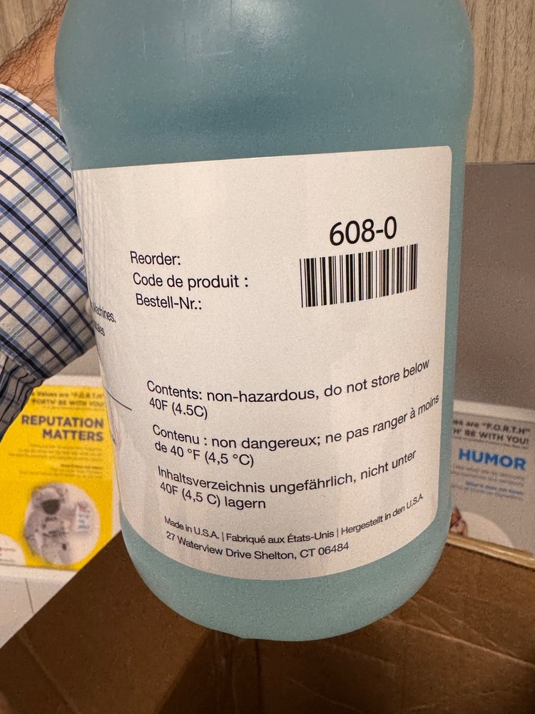 Pitney Bowes 608-0 E-Z Seal ® Solution Original OEM - 2 Half Gallon Bottles